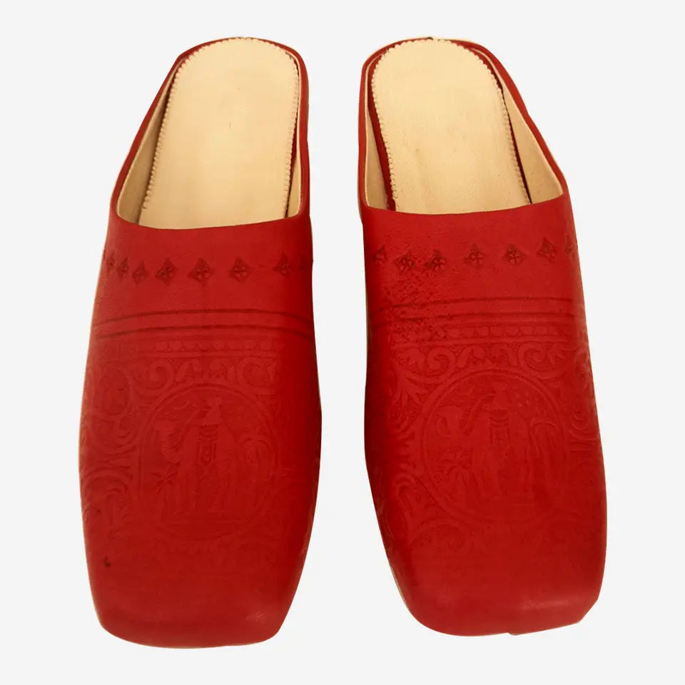 Biyadina Oriental shoe, heeled, engraved Biyadina Store