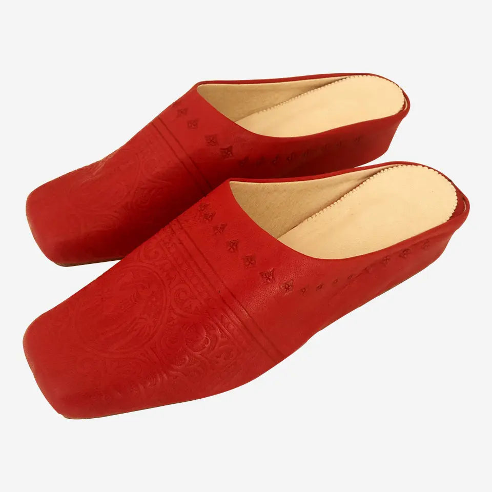 Biyadina Oriental shoe, heeled, engraved Biyadina Store