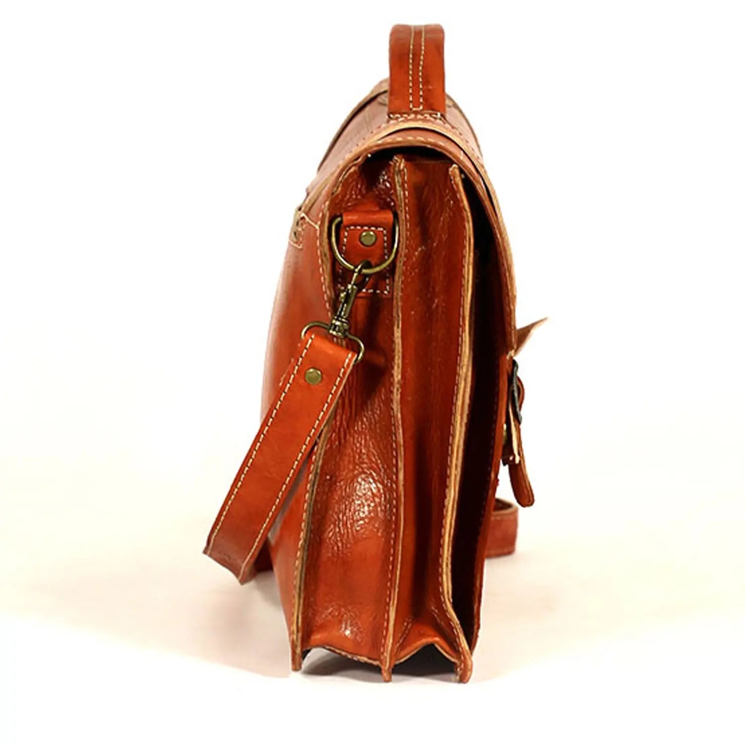 Biyadina Premium Vintage Messenger Leather Bag Handmade Satchel Red - Timeless Elegance for Professionals BiyadinaStore