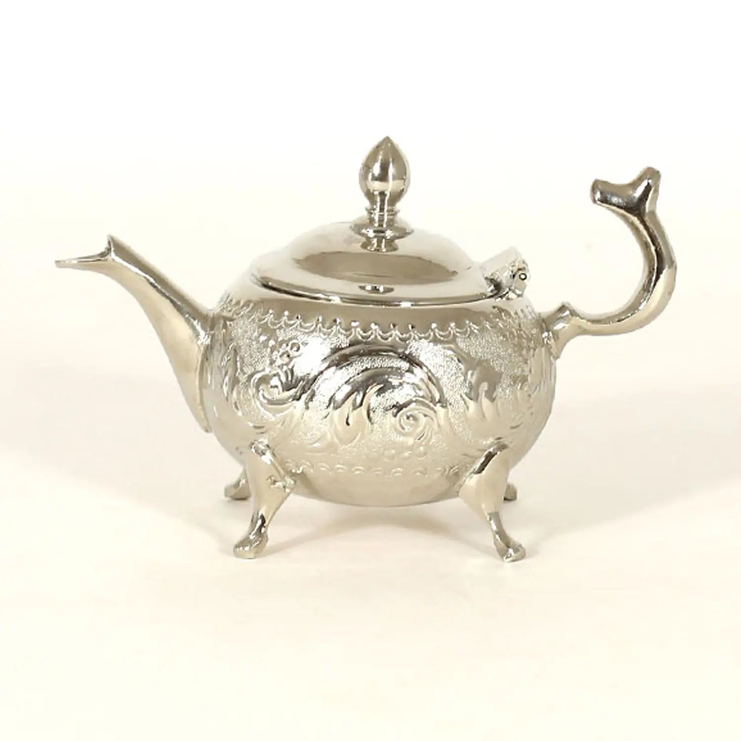 Traditional Moroccan Teapot - Handcrafted Silver Copper - Theiere Mm Rotterdam N°16 - 18.5 X 11 X 11 - BiyadinaStore - Piriform Shape with Engravings Biyadina Store