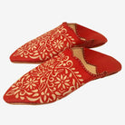 Leather slipper engraved with patterns