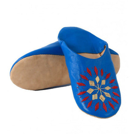 Embroidered soft slipper