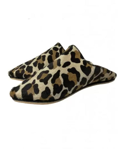 Pointed babouche in velvet pattern leopard