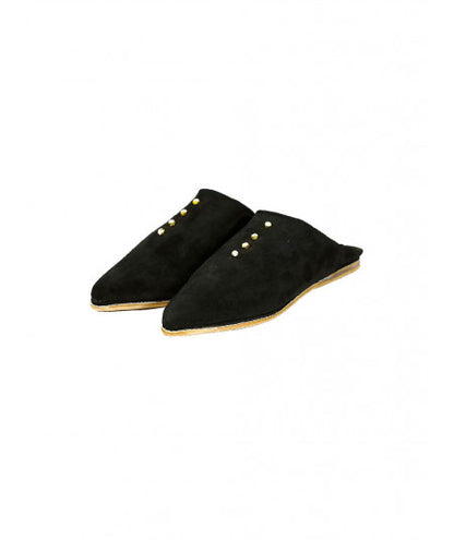 Pointed suede slipper